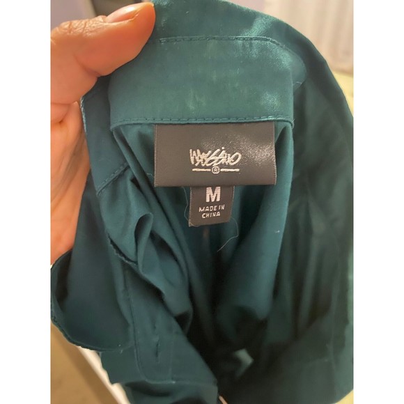 Women Emerald Green Button Down Shirt Mossimo Top M Ruffles Blouse short sleeves - Picture 3 of 4